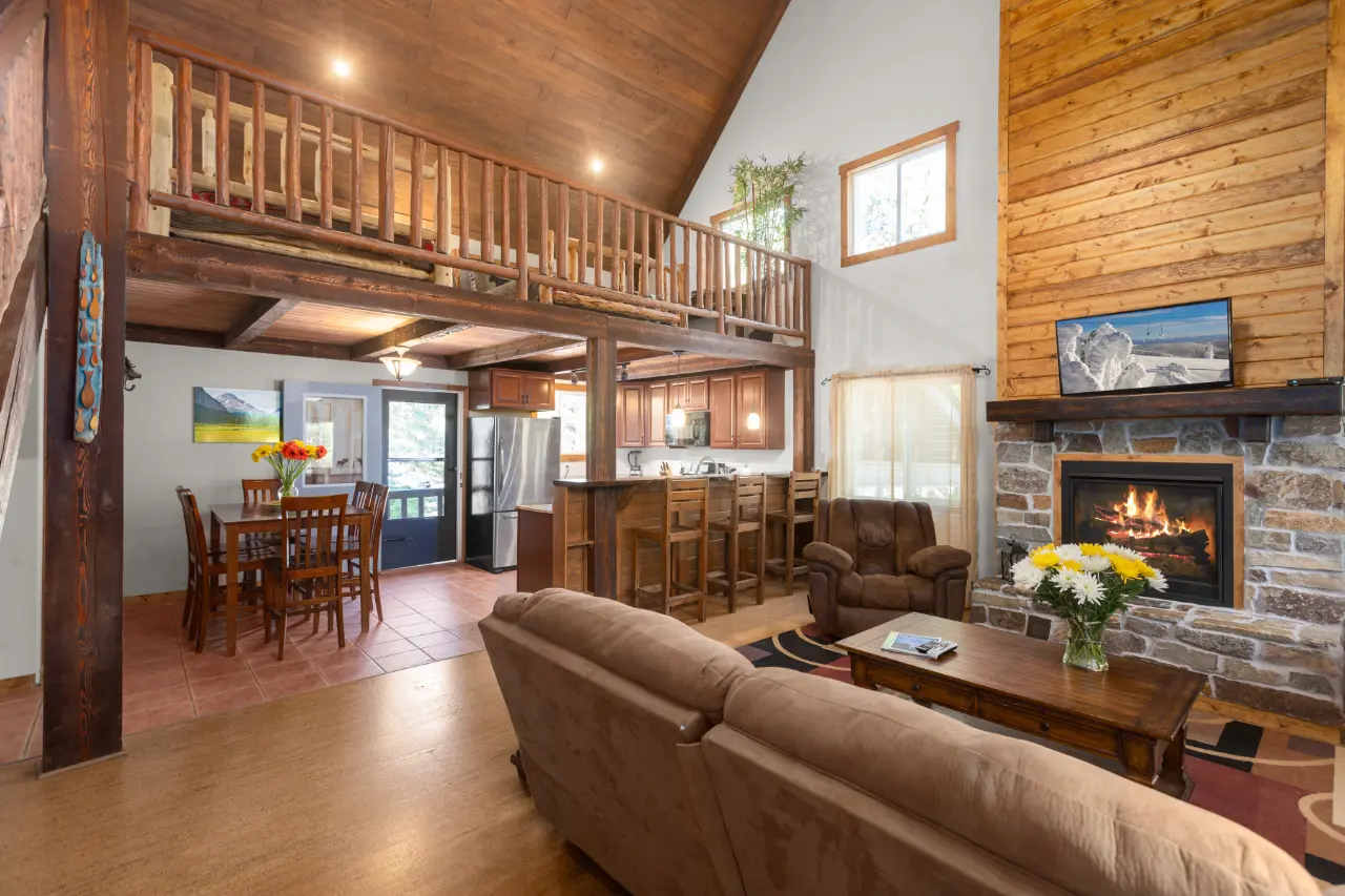 thumb 2cols family cabins grizzly lodging in glacier national park