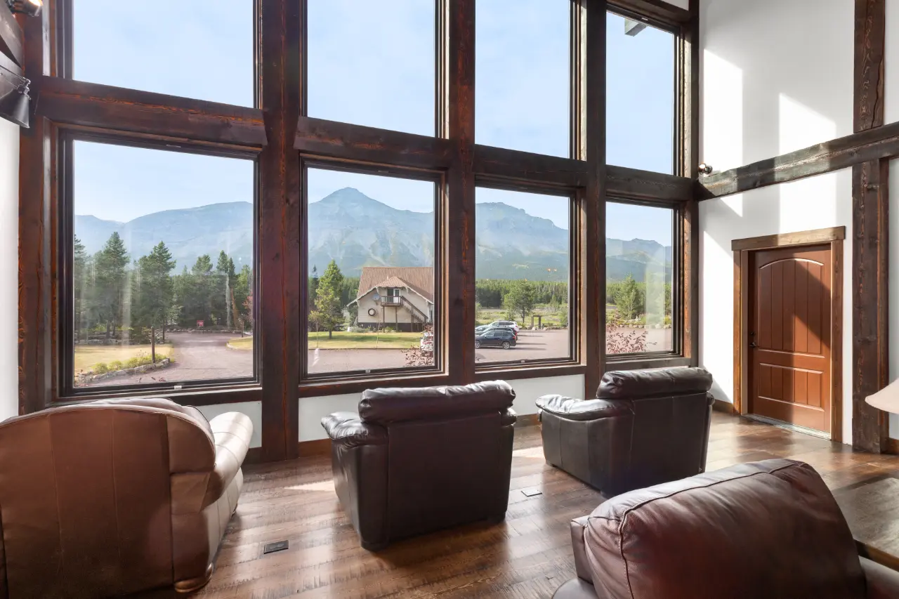 thumb 2cols family cabins montana lodging in glacier national park