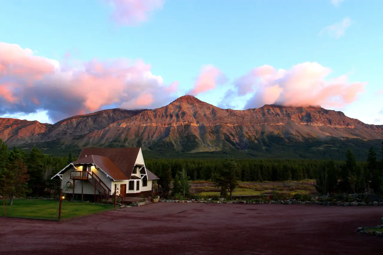thumb about historic where to stay in glacier national park