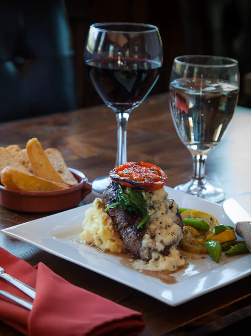 thumb 3cols 2 home glacier national park lodging