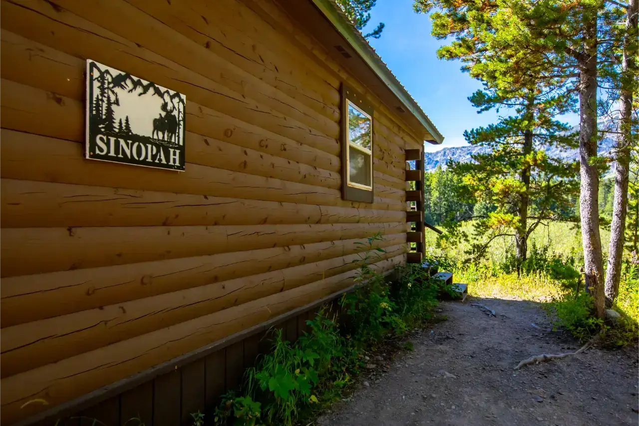 glacier national park lodging exteriors double cabins (5)