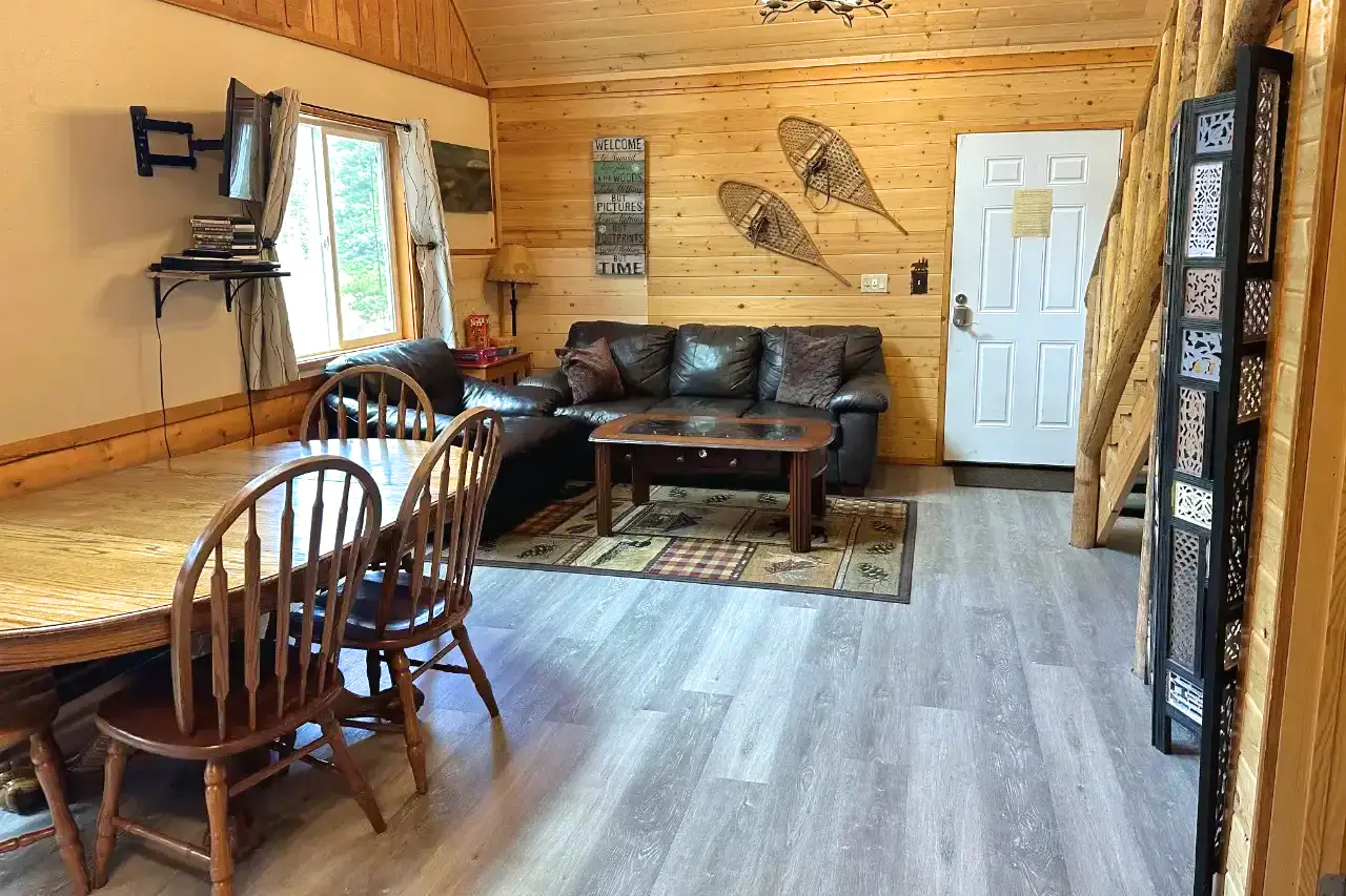 the-grizzly-lodging-in-glacier-national-park